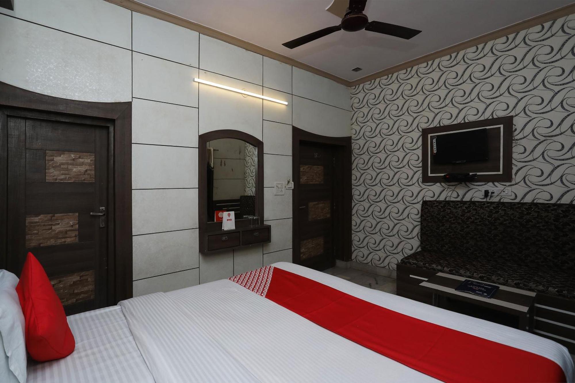 Hotel O Vanshika Агра Экстерьер фото